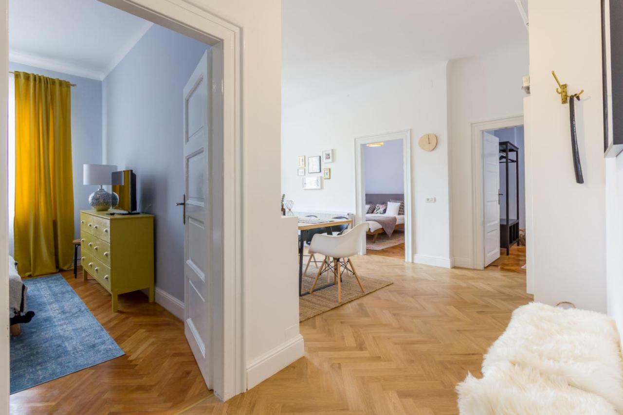 City Chic 3 Bedroom Apartment Kluż-Napoka Zewnętrze zdjęcie