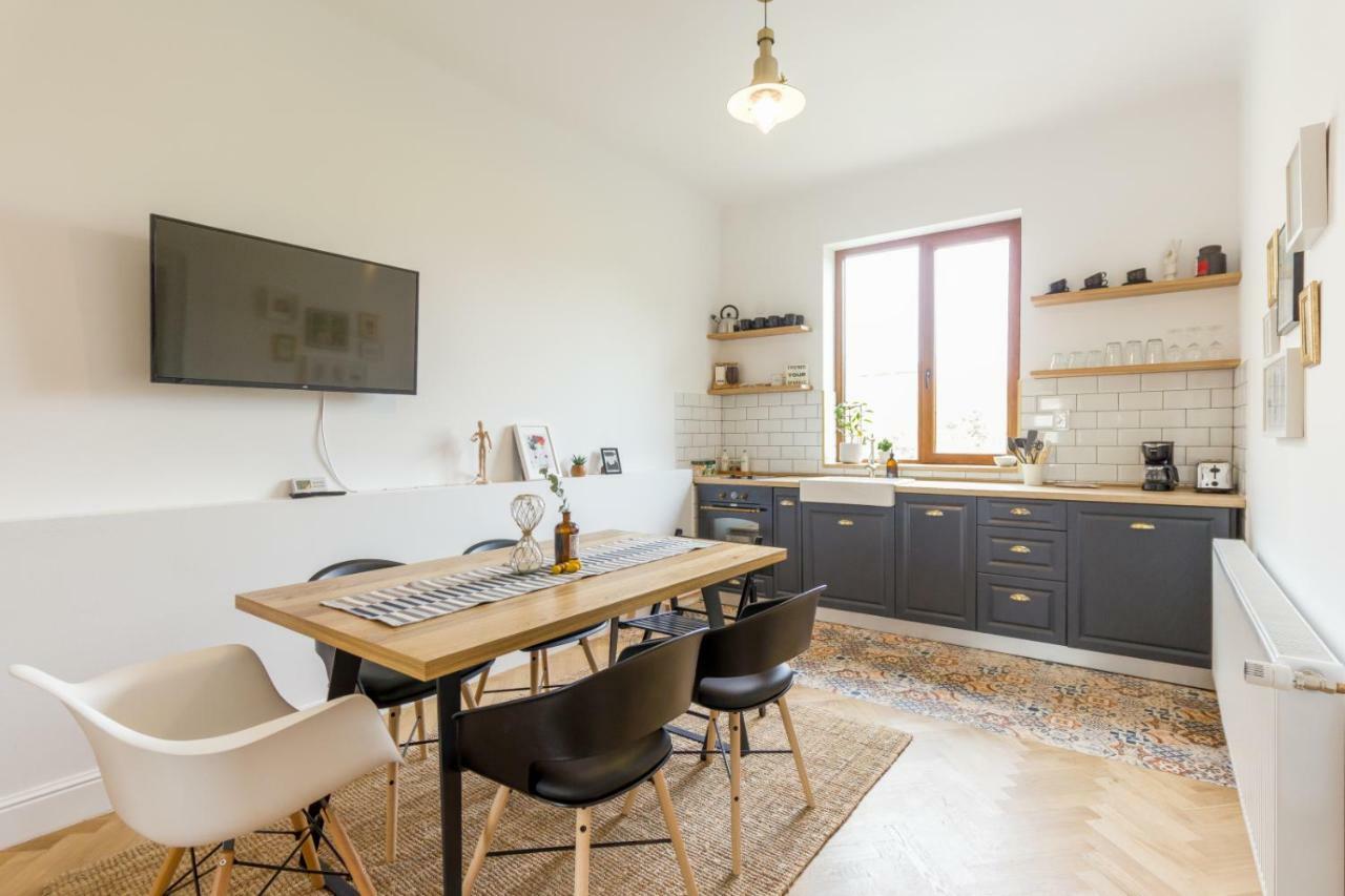 City Chic 3 Bedroom Apartment Kluż-Napoka Zewnętrze zdjęcie
