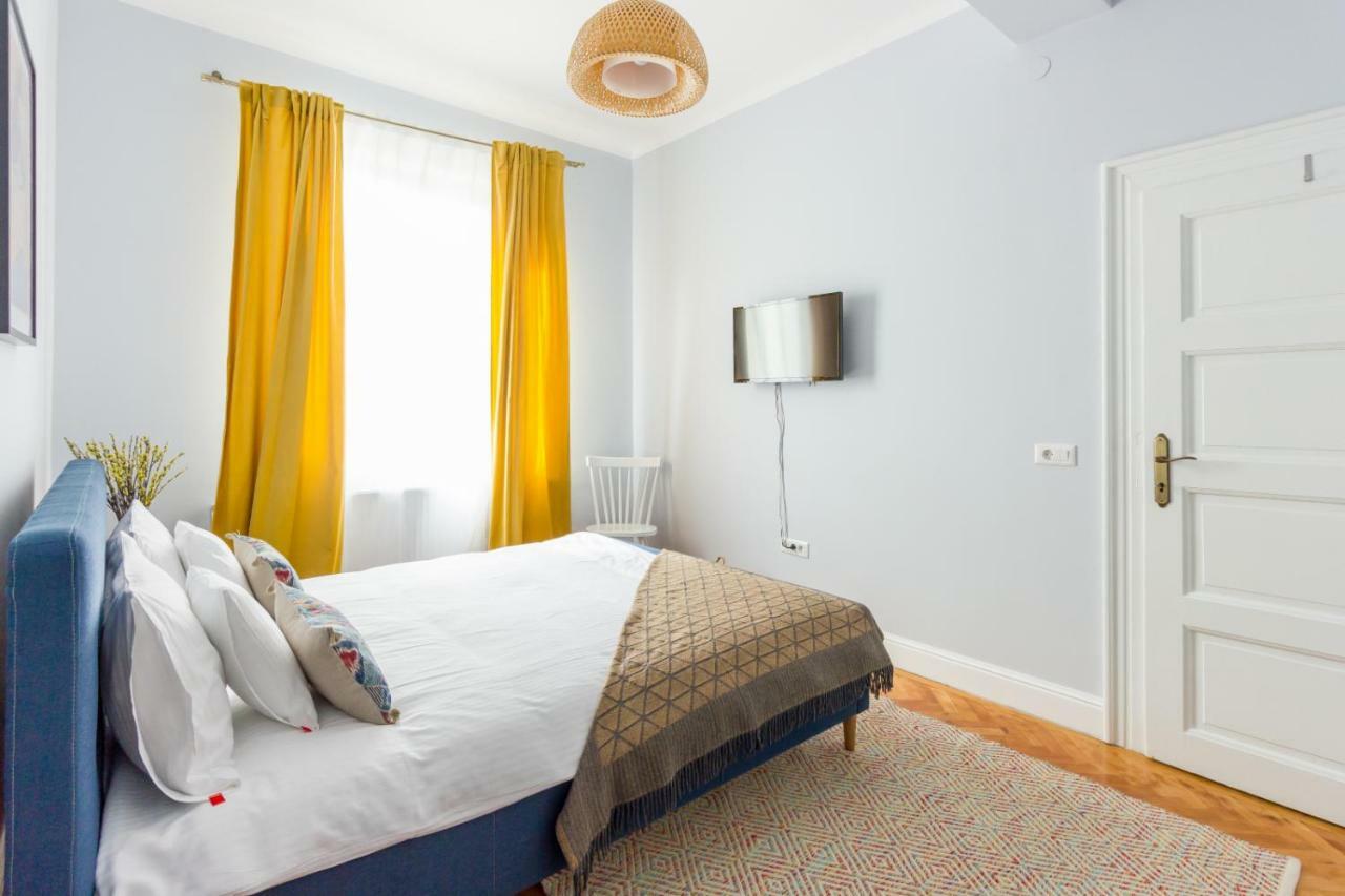 City Chic 3 Bedroom Apartment Kluż-Napoka Zewnętrze zdjęcie